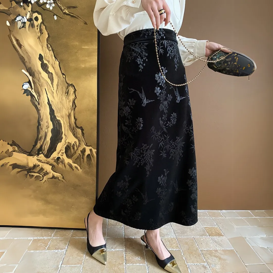 新中式提花丝绒直筒半身裙 Modern Chinese Jacquard Velvet Straight Midi Skirt