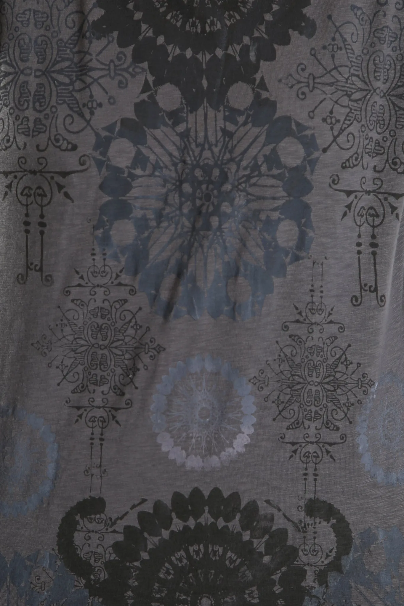 1240  Layering Tee Light Charcoal-Hand Printed