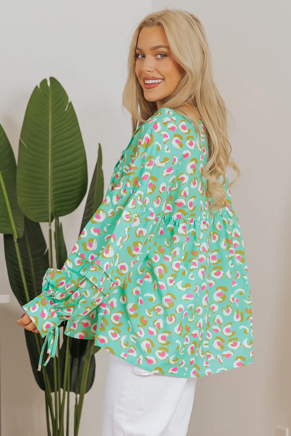 Abstract Lantern Sleeve Babydoll Blouse