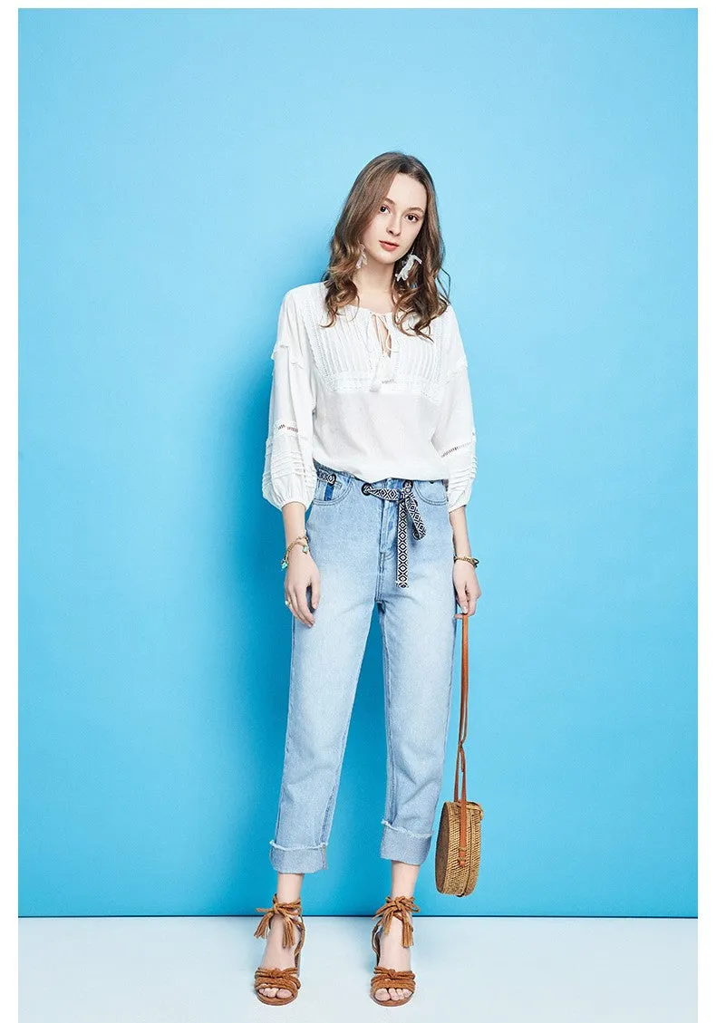 ARTKA HIGH RISE MOM JEANS IN LIGHT BLUE