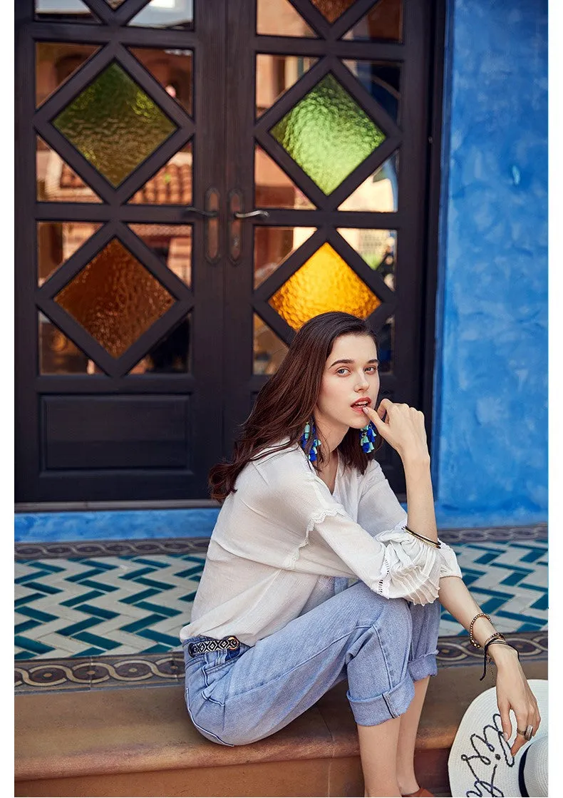 ARTKA HIGH RISE MOM JEANS IN LIGHT BLUE