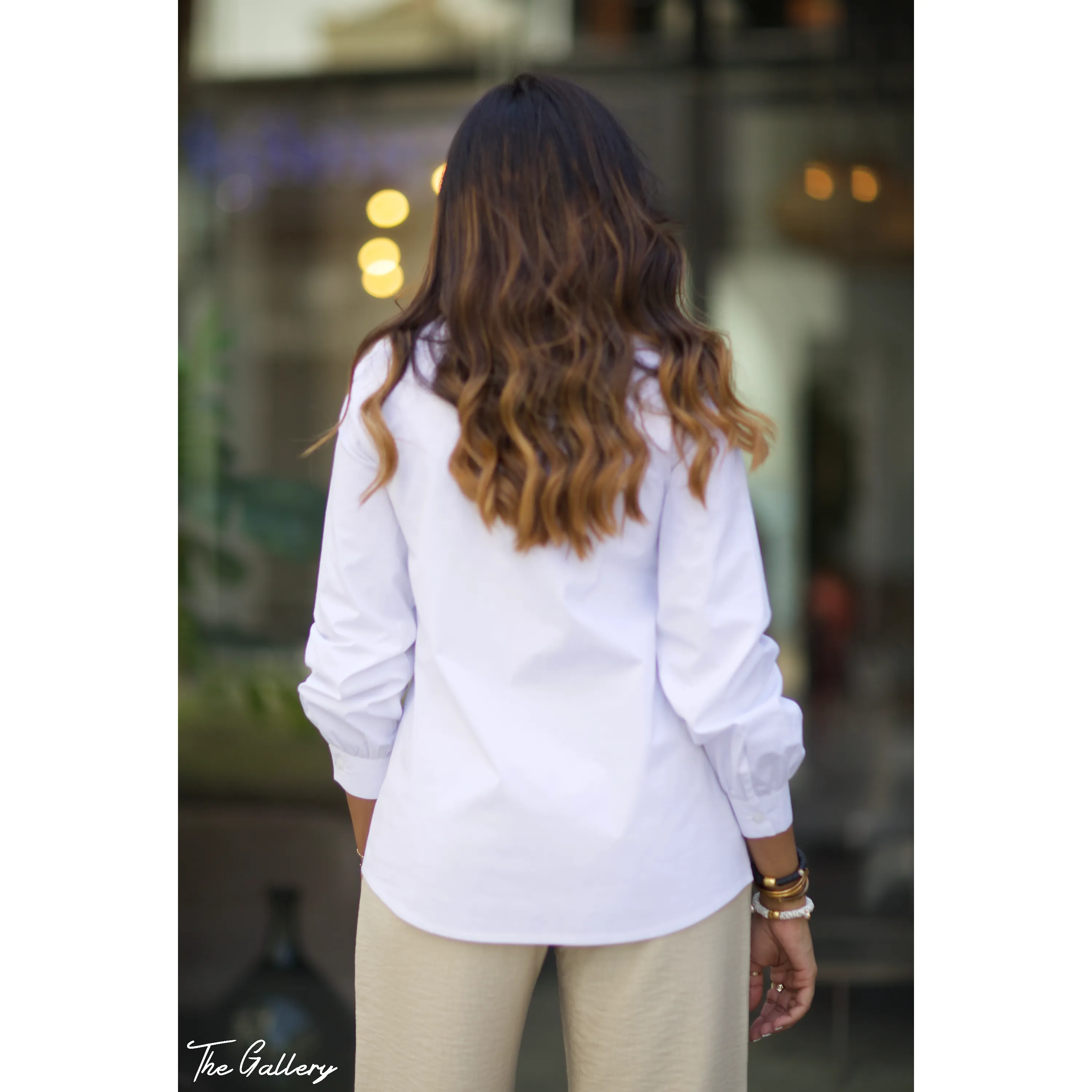 Basic buttoned white shirt