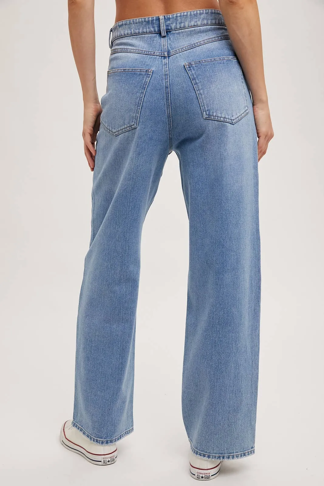 Bluivy High Rise Jeans- Light wash