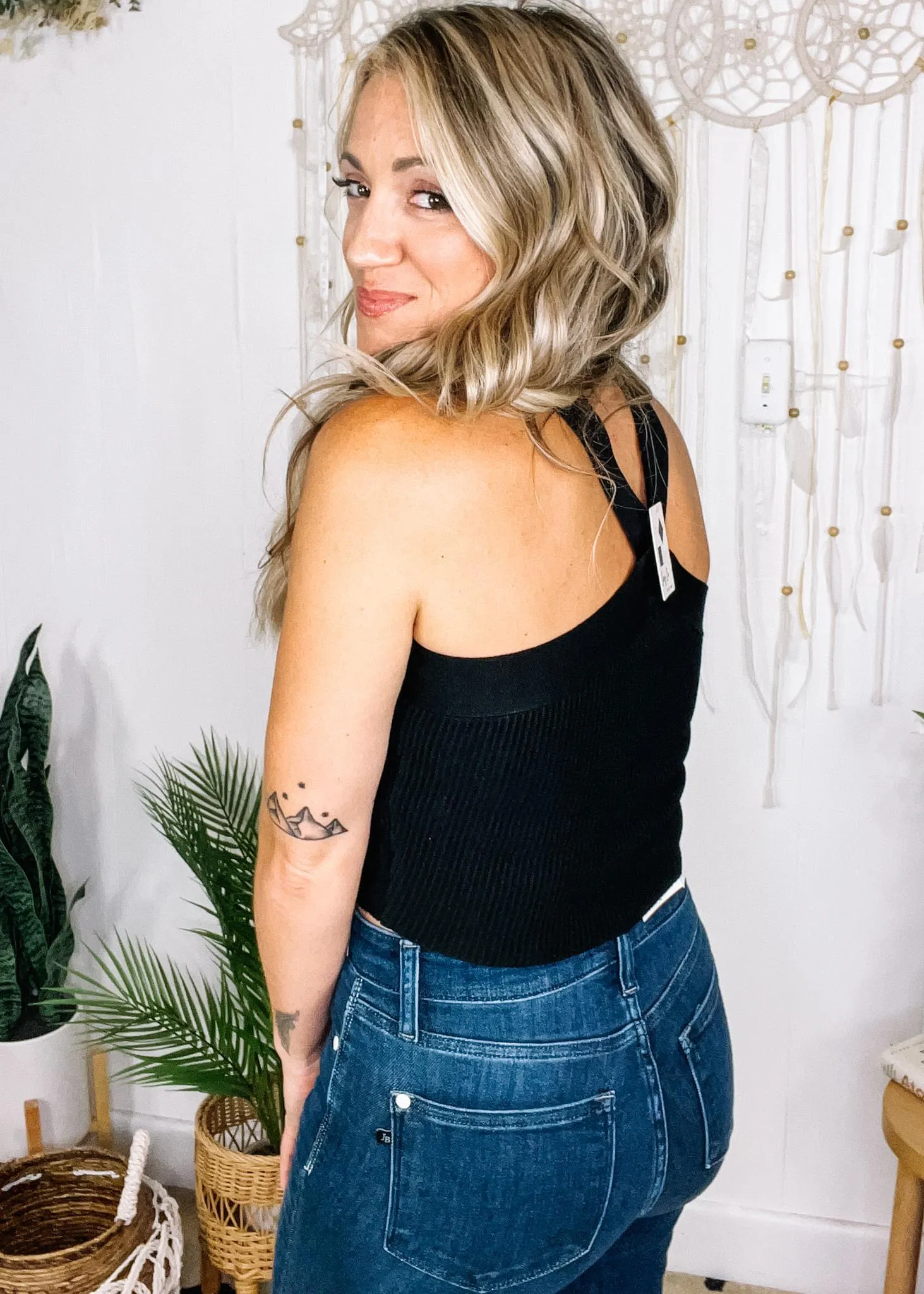 Criss Cross Halter