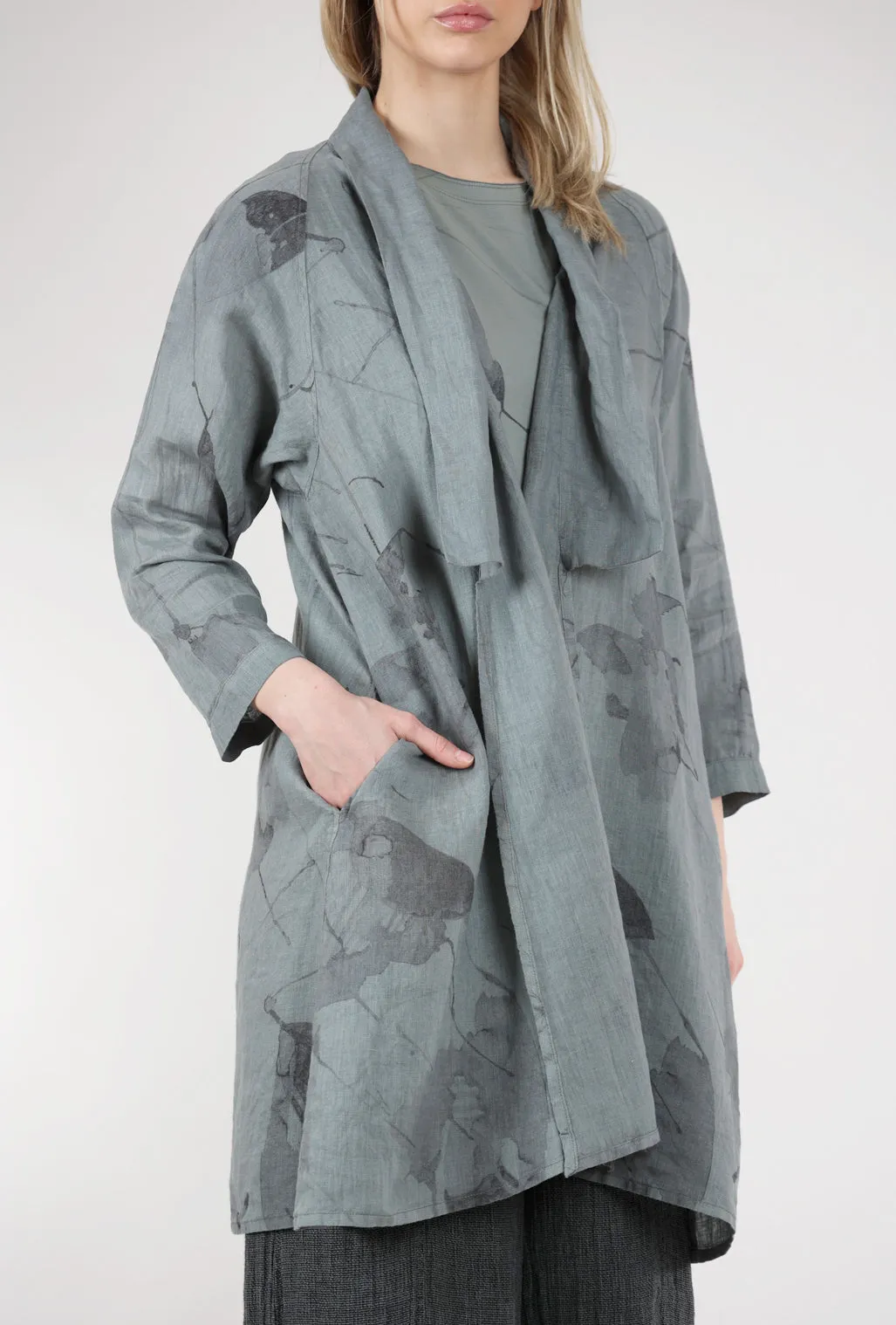 Faded Vines Linen Topper, Silver Sage