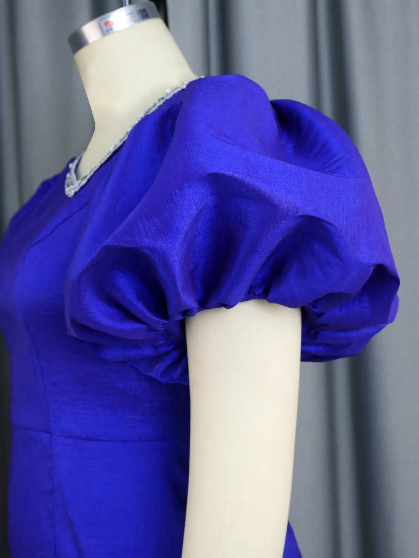 Irregular Lantern Sleeve Fashion Rhinestones and Tassel Details Dress