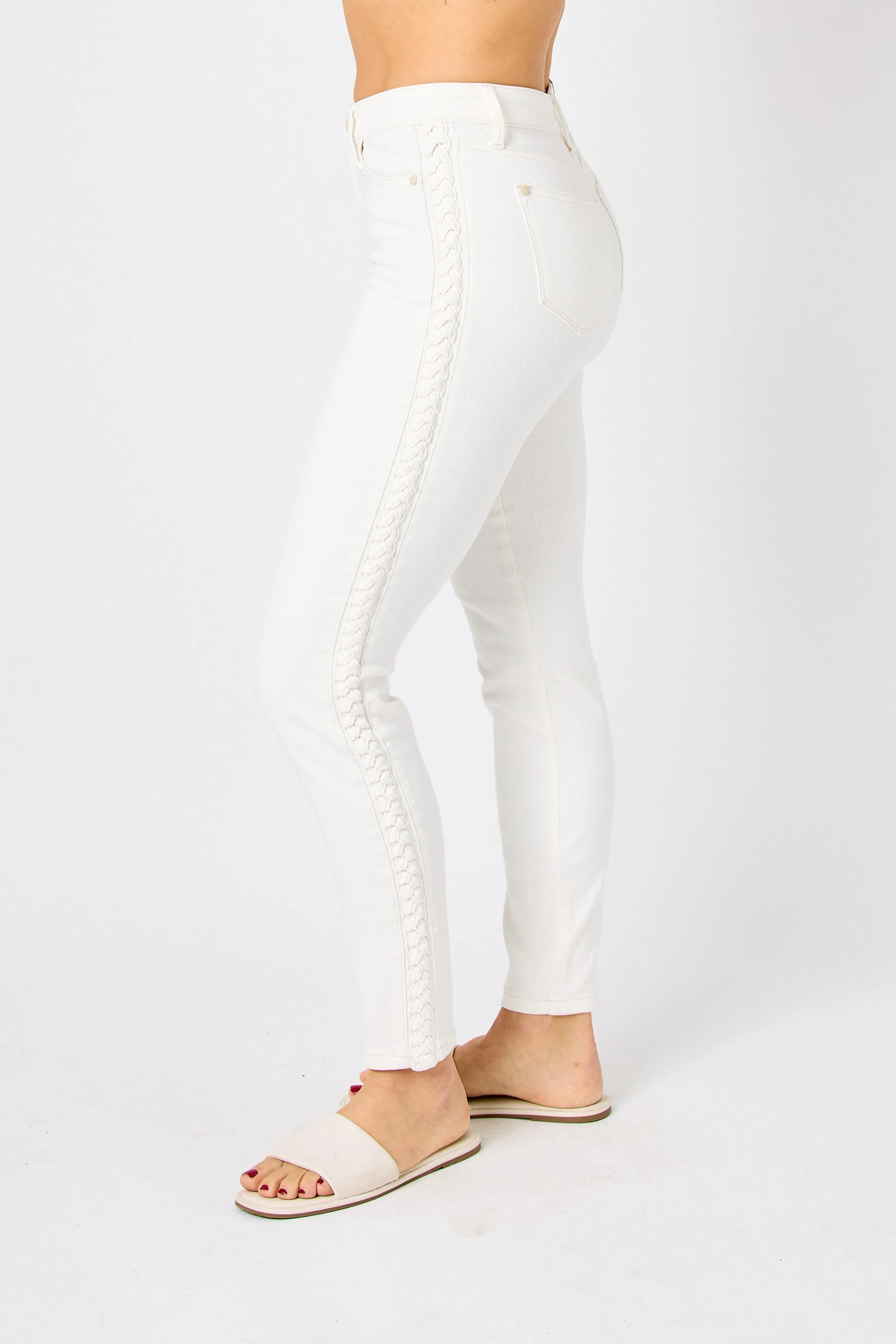 Judy Blue Mid Rise Braided Detail White Relaxed Fit Denim 88782