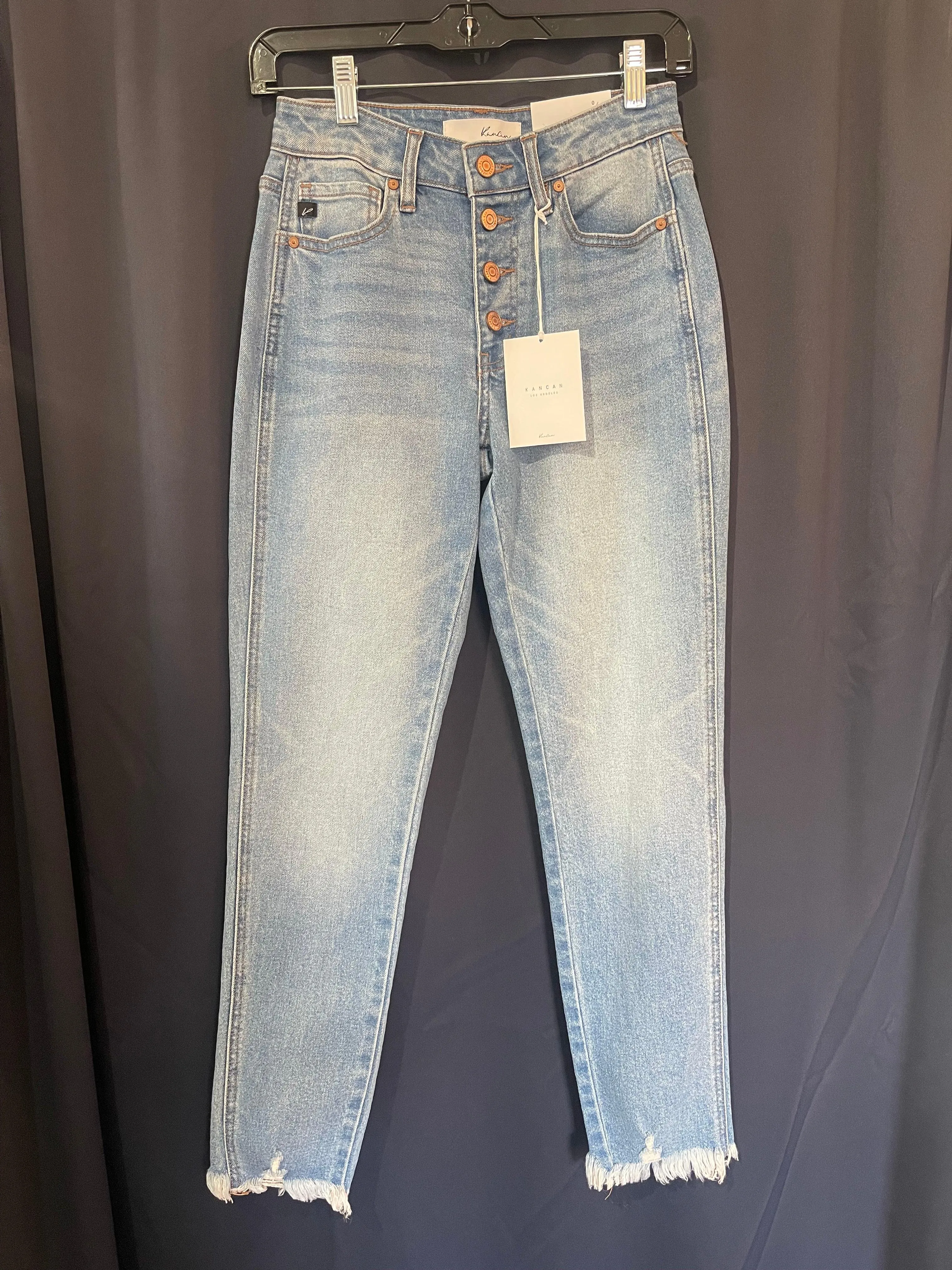 KC7291L (relaxed & button fly)