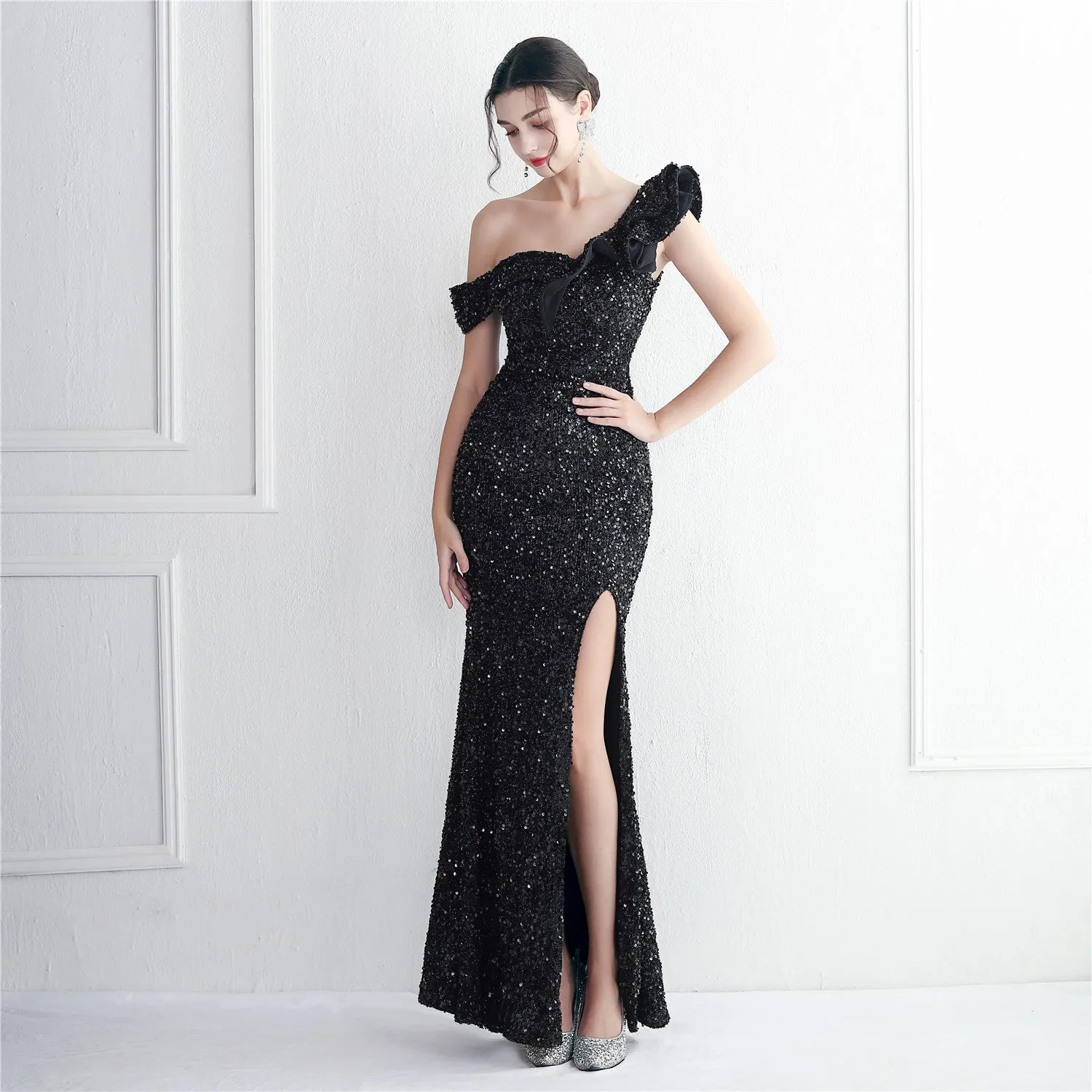 Padded Shoulder and Slit Hips Statement-Making Silk Floor Length Ball Dress