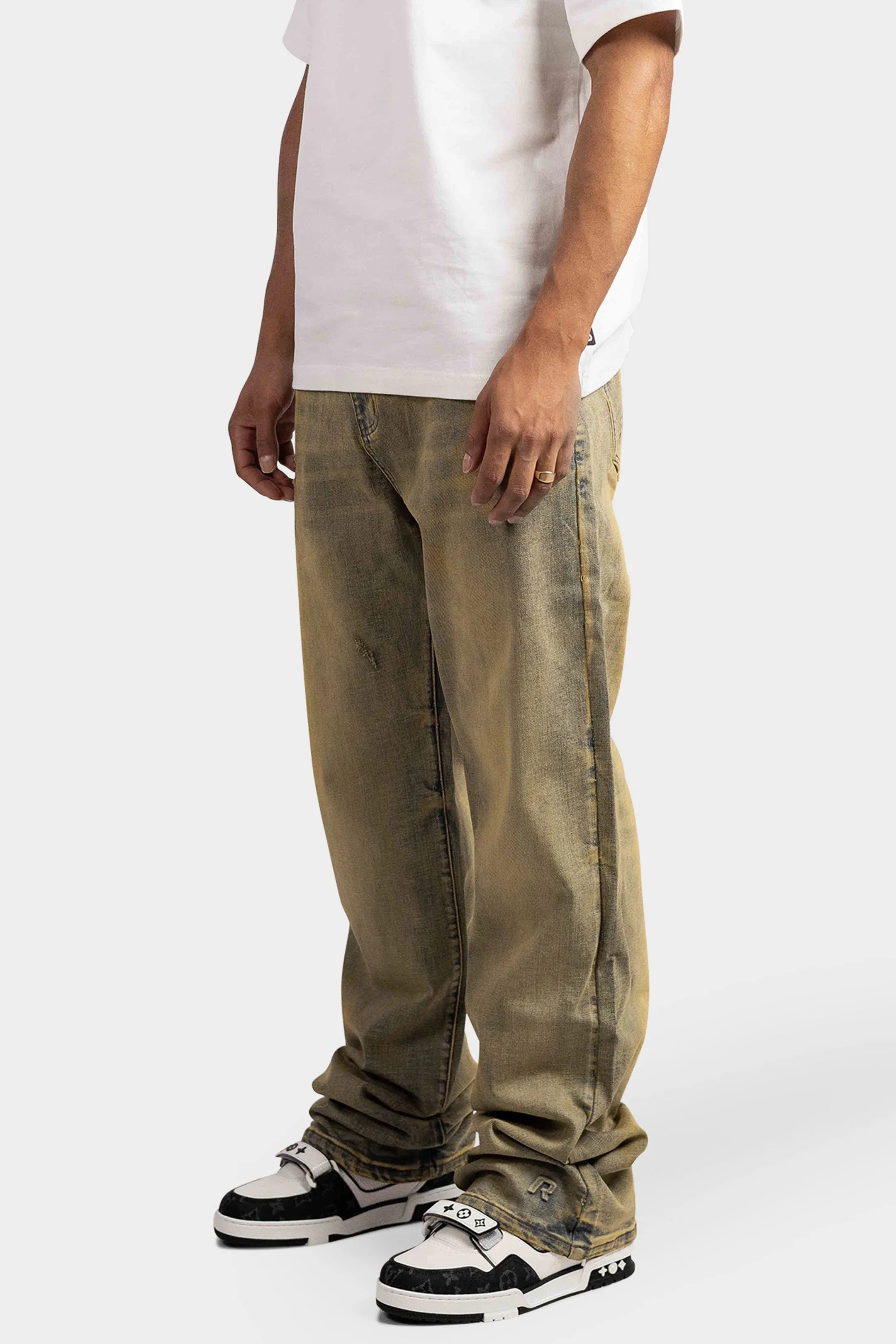 RELAXED EMBOSSED WASHED DENIM JEANS