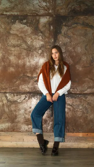 Relaxed Pintuck Jean Mid Wash