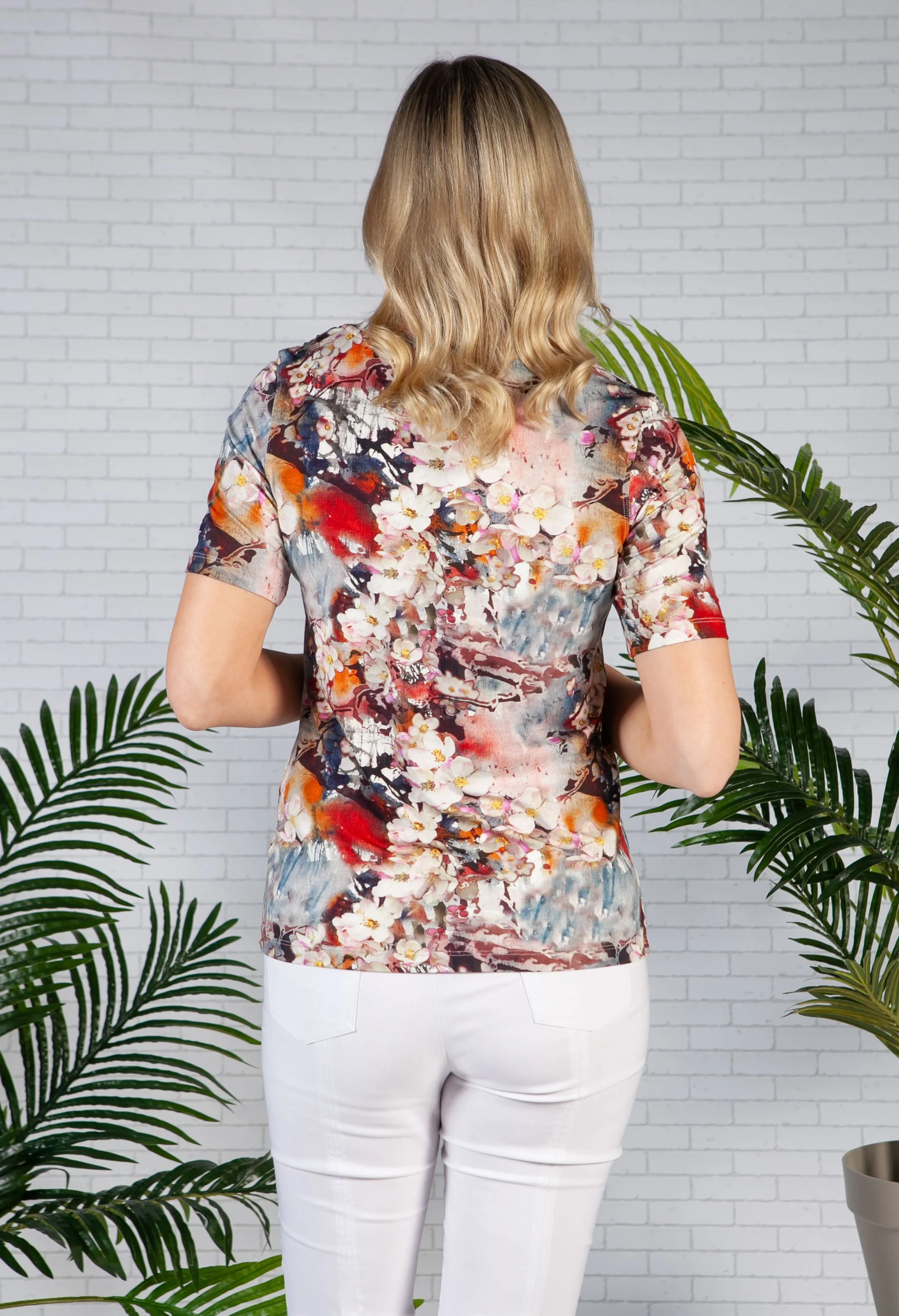 ROMANTIC FLORAL top