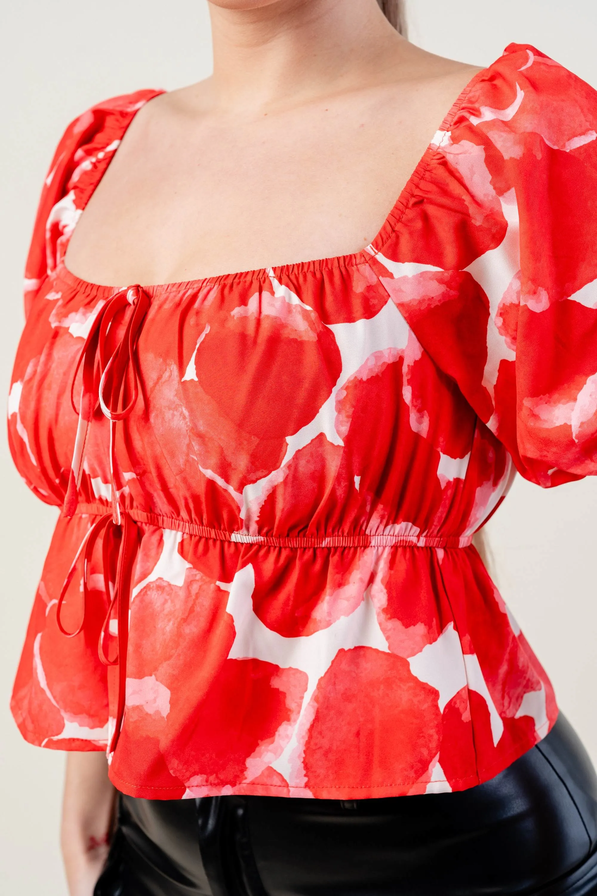 ROMANTIC PETAL BUBBLE SHORT SLEEVES RUFFLED TOP