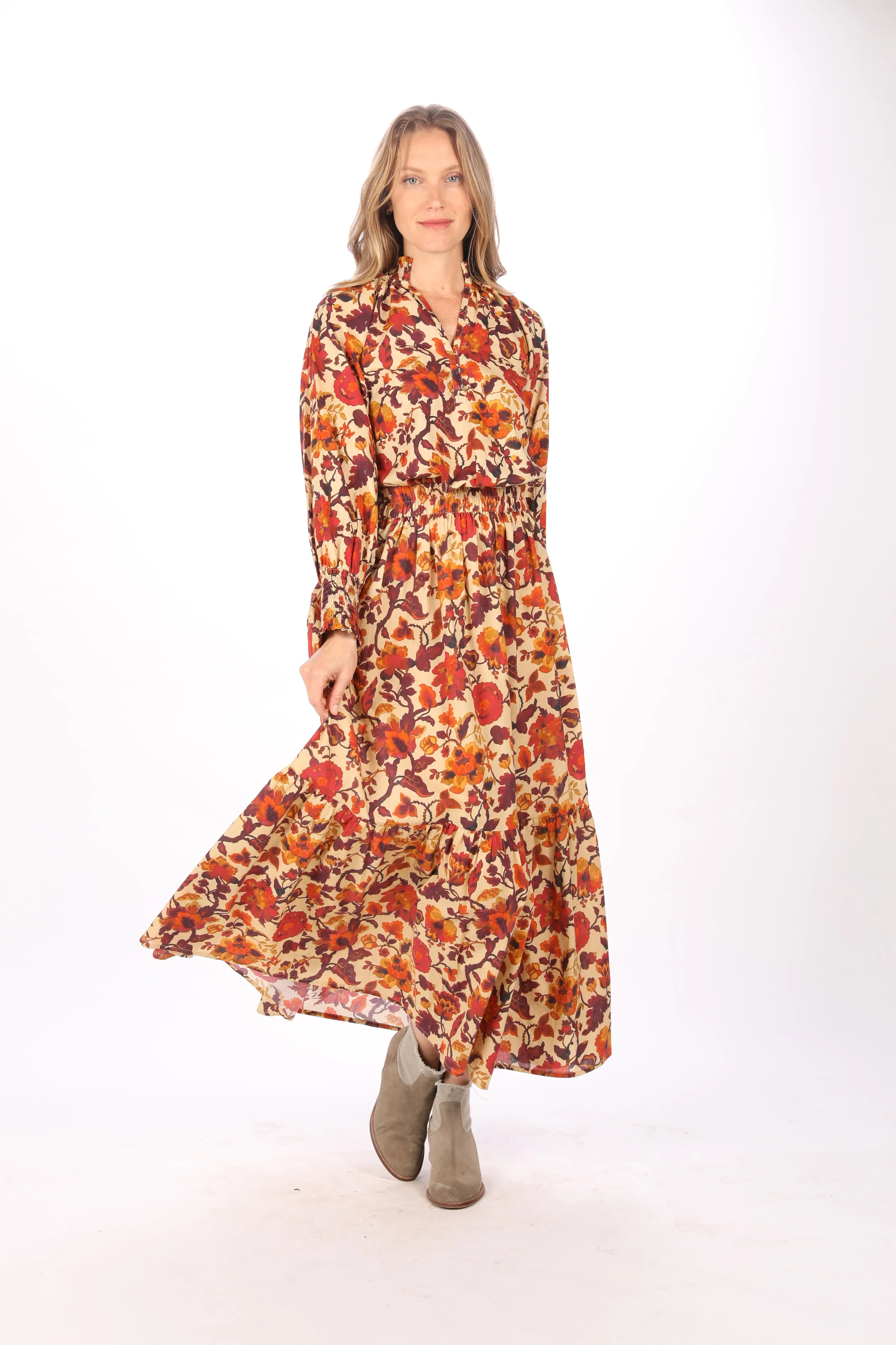 Romi Top. Flower Field