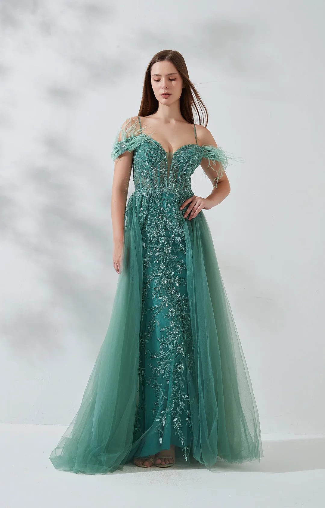 V-Neck Feather Drop Shoulder Sleeve Straps Appliquéd Mesh Dress