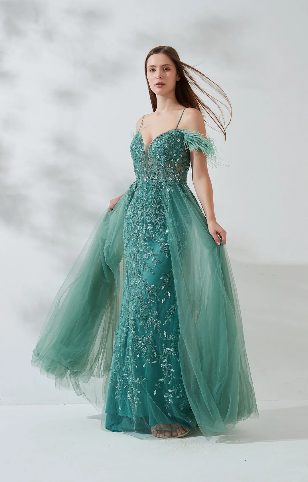 V-Neck Feather Drop Shoulder Sleeve Straps Appliquéd Mesh Dress